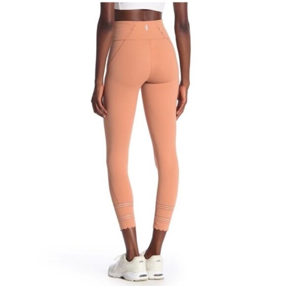 Free People Pants - Free People Movement Women’s Cream Beige Genesis Scallop Leggings Size Medium
